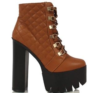 BUMPER FAUX LEATHER HIGH PLATFORM ANKLE BOOTIES